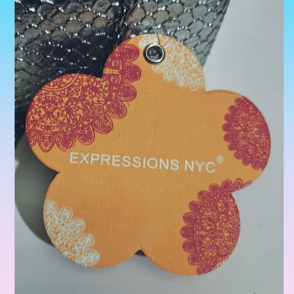 Expressions NYC Evening Clutch - Vegan - Picture 4 of 4